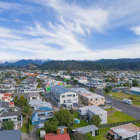 Coast Awhile - Whangamata Holiday Home Eksteriør billede