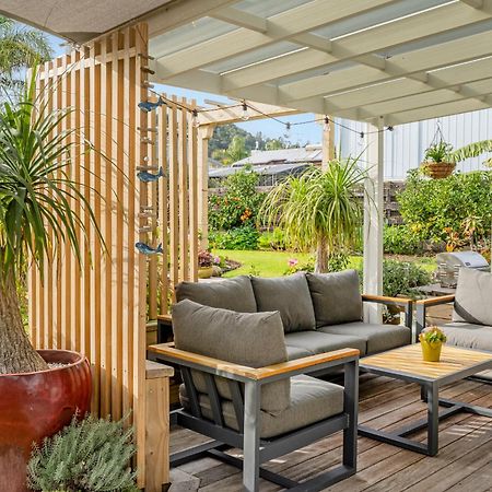 Coast Awhile - Whangamata Holiday Home Eksteriør billede