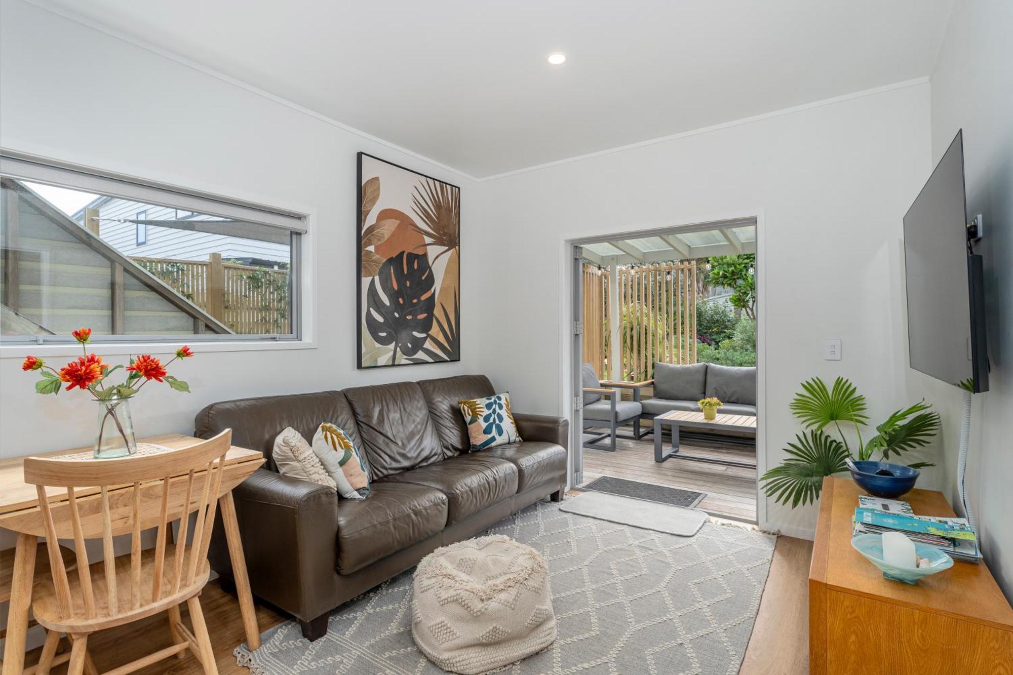 Coast Awhile - Whangamata Holiday Home Eksteriør billede