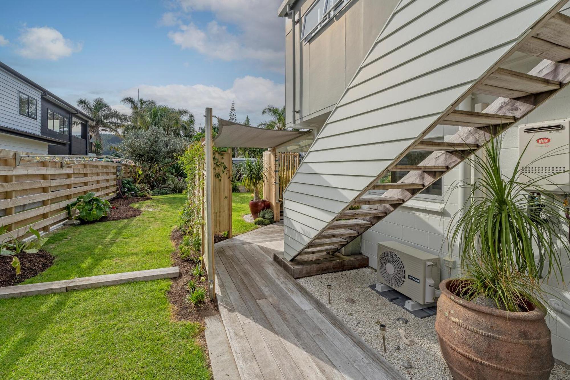 Coast Awhile - Whangamata Holiday Home Eksteriør billede